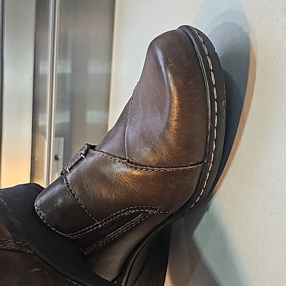 Earth Origins Leather Shoes - Picture 4 of 7